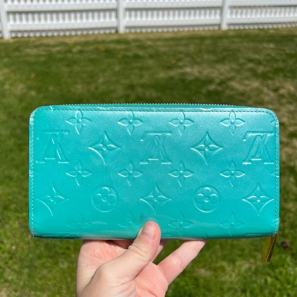 SALE!! Rare authentic louis vuitton monogram vernis wallet turquoise - Picture 14 of 14